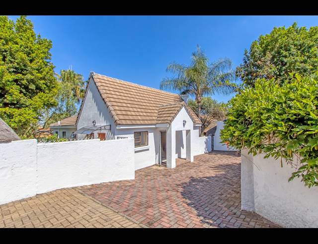 3 BEDROOM CLUSTER RENTED IN DOUGLASDALE